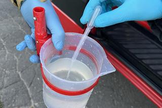 Tajemniczy wyciek w Wiśle, w rejonie mostu Grunwaldzkiego. Musiały interweniować służby