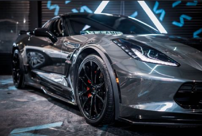 Wojtek Gola jeździ Corvette C7 Grand Sport
