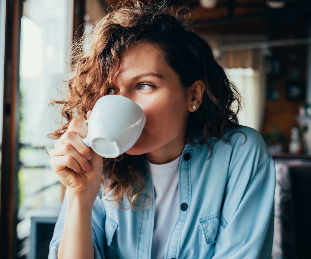 Nie pij kawy od razu po posiłku. Tyle powinieneś odczekać