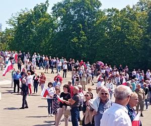 Manifestacja 4 czerwca na placu Solidarności w Szczecinie