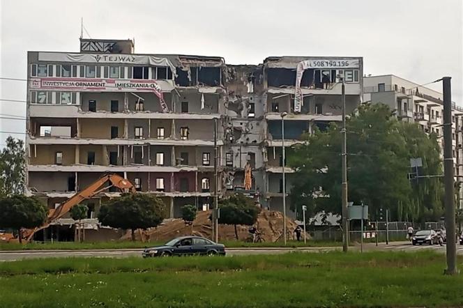 Biurowiec "Ornament" przechodzi do historii