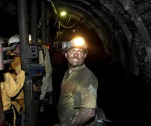 Barbórka 2022: Górnicy z PGG dostaną pieniądze wcześniej
