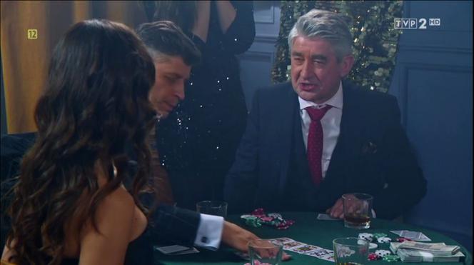 Barwy szczęścia, odc. 2061. Regina (Kamila Kamińska), Budrewicz (Stanisław Góra)