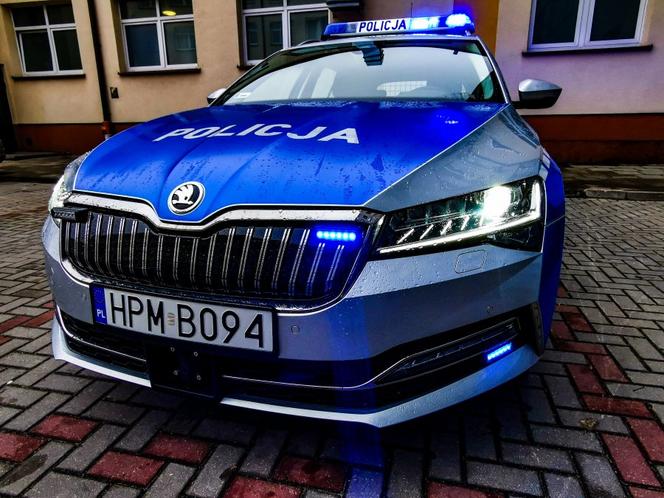 Hybrydowy radiowóz Skoda Superb iV 