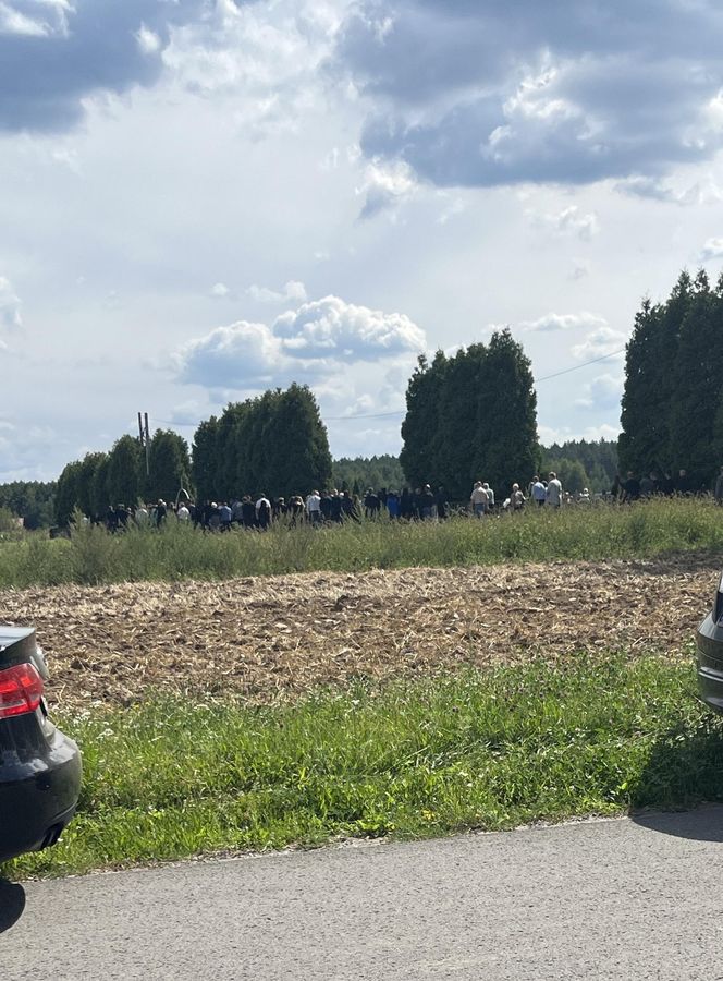  Pogrzeb rodzeństwa w Tuszowie Narodowym. Dominika i Grzegorz zginęli w wypadku. Trafili na pijanego kierowcę lawety