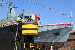 Przyszły ORP Rybitwa. Ochrzczono i zwodowano nowoczesny niszczyciel min 