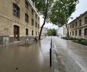 Szkolne ulice w Paryżu