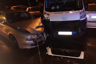 Stalowa Wola: Pijany 23 - latek uszkodził siedem samochodów! 