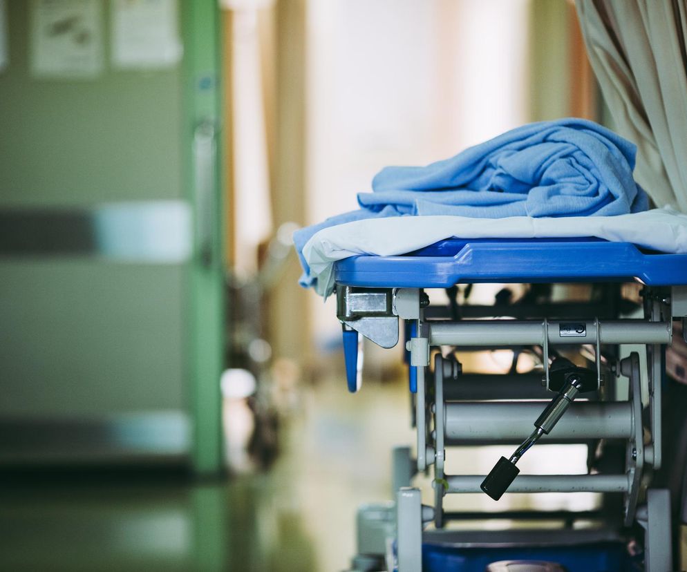Ustawa reformująca wchodzi w życie: łączenie oddziałów i pieniądze z KPO. Co to oznacza dla pacjentów?
