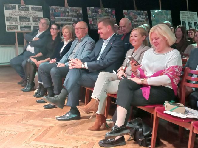 Jubileusz stowarzyszenia "Nasz Dom - Nasz Świat" i Warsztatów Terapiii Zajęciowej w Lesznie