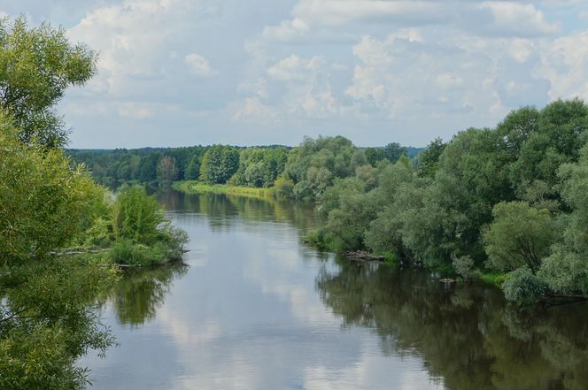 Najlepsze trasy wodne w Podlaskiem na letni weekend