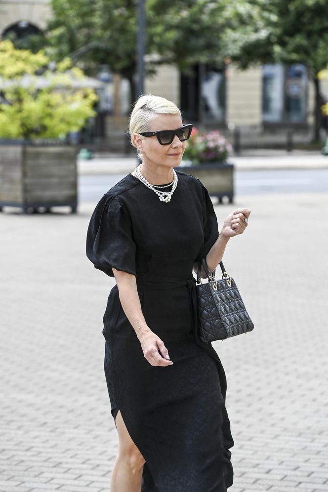 Dramat Kożuchowskiej! Szpilki zamieniła na but ortopedyczny. Co się stało?