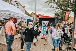 Łeba stolicą wakacyjnego czytania! „Lato z Książką 2025” już 1–3 sierpnia