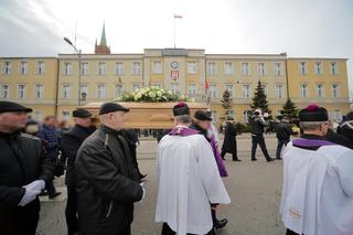 Tłumy żegnały panią wójt