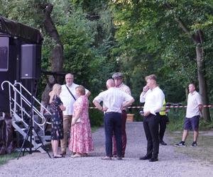 Sielanka na parkiecie w Muzeum Wsi Lubelskiej pod gołym niebem! Za nami kolejna potańcówka w rytmie miejskiego folkloru z Warszawy i Lwowa