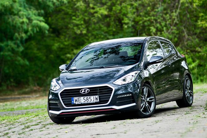 TEST Hyundai i30 1.6 Turbo 3D: przekaz koreańskiej odwagi