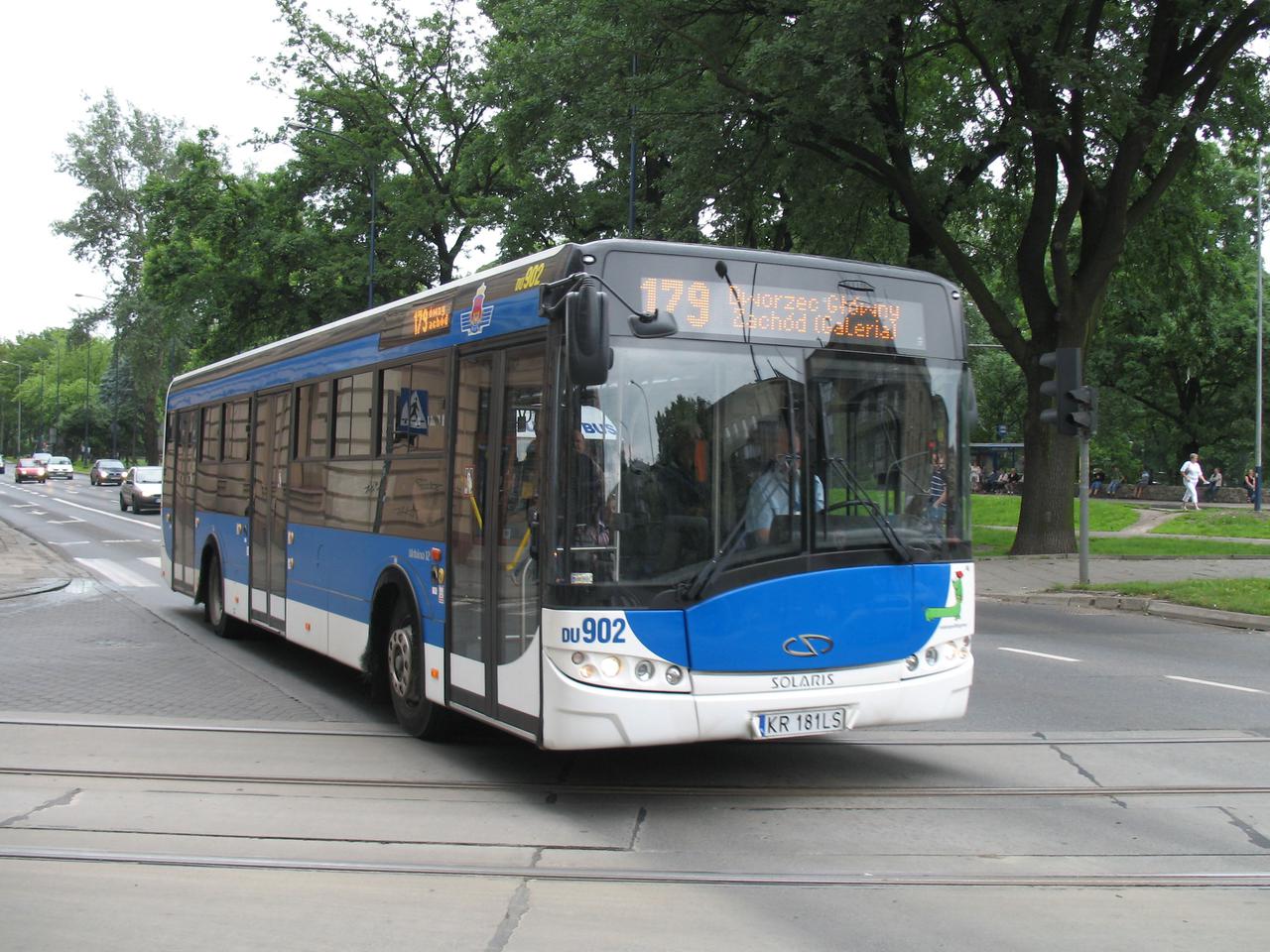 Dodatkowe autobusy do zoo i Ojcowa. To świetna wiadomość dla krakowian i turystów!