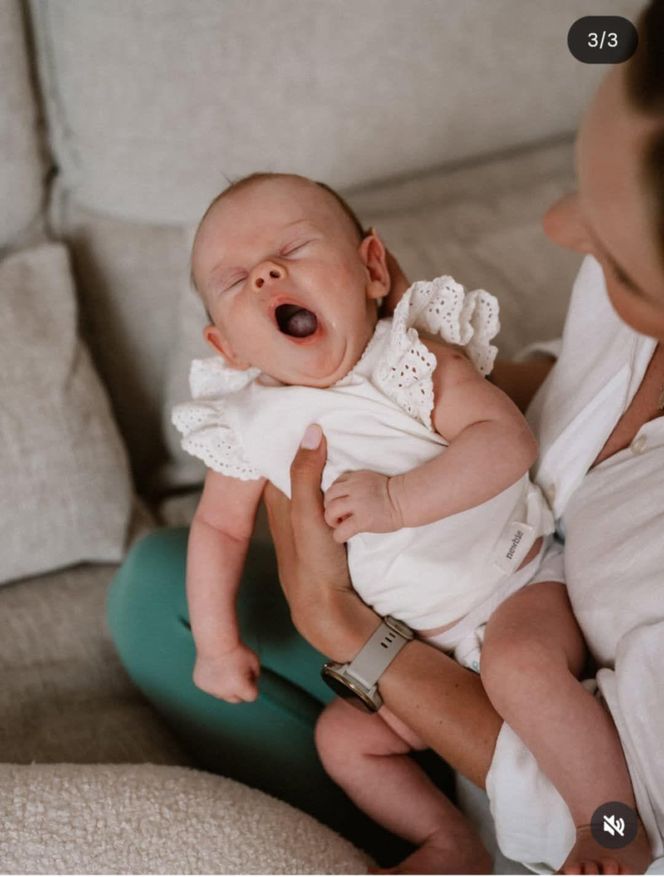 Olga Kalicka ruszyła z promocją… własnego dziecka! Córeczka ma zaledwie miesiąc, a już występuje w reklamie