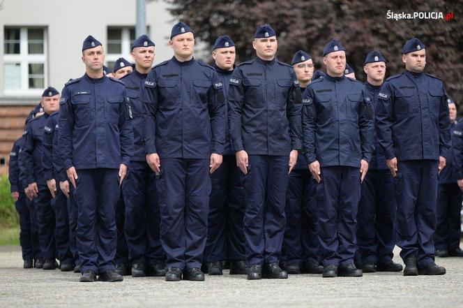 Uroczyste ślubowanie 69 nowych policjantów  w Oddziale Prewencji Policji w Katowicach