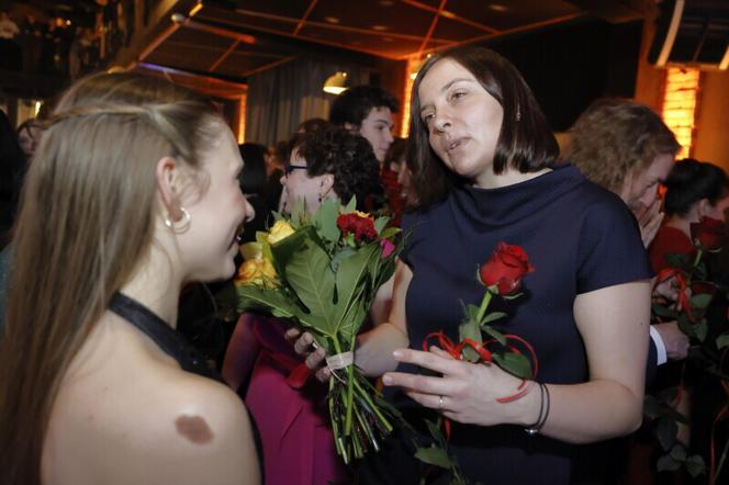 Studniówka III LO w Gdańsku. Uczniowie Topolówki bawili się w Starym Maneżu