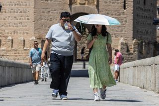 Fala upałów w Europie! Centra chłodzenia powstają w miastach