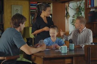 	M jak miłość odc. 1768. Dima (Michaił Pszeniczny), Nadia (Mira Fareniuk), Andrzej Budzyński (Krystian Wieczorek), Magda (Anna Mucha)