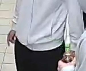 Brutalna bójka w centrum Warszawy. Trzech muszkieterów szuka policja