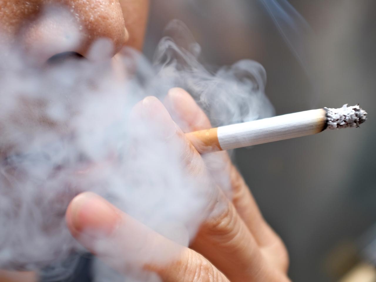 Lekarze apelują: najtańsze papierosy muszą być droższe! Statystki uzależnień SZOKUJĄ! 