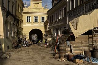 Zakończyły się zdjęcia do drugiego sezonu „1670”. Serial kręcono m.in. w Lublinie. Kiedy premiera?