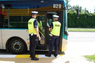 Rzeszów. Policjanci wypisują wysokie mandaty za brak maseczek w autobusach [ZDJĘCIA]