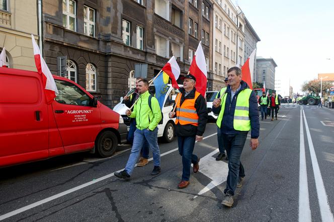 Strajk rolników w centrum Katowic ZDJĘCIA