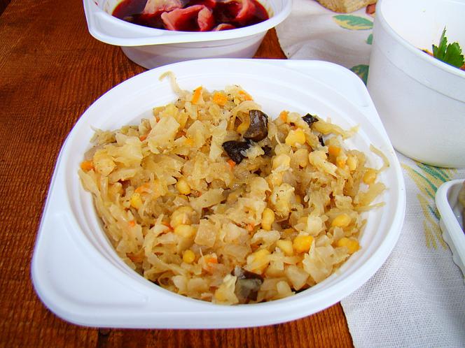 Szczupak, rwaki i... kapusta. Zobacz warszawskie potrawy wigilijne sprzed lat! [GALERIA]