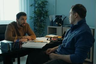 Barwy szczęścia odc. 3018. Marcin Kodur (Oskar Stoczyński), Majak (Łukasz Borkowski)