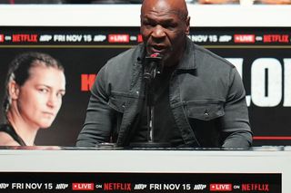 Mike Tyson - wiek, rekord, pieniądze, boks, walka z Youtuberem. Kim jest Tyson?