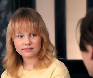 Barwy szczęścia odc. 3228. Emilka (Jessica Frankiewicz), Emil (Artem Malaszczuk)