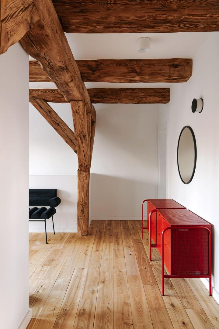 Nowoczesne mieszkanie w starym spichlerzu