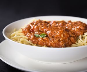 Spaghetti z tuńczykiem - obiad na szybko dla zapracowanych