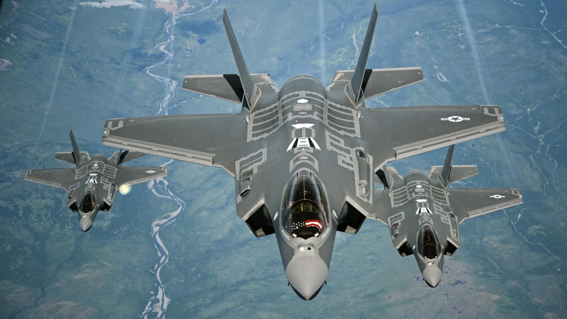 Formacja amerykańskich F-35A