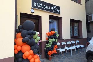 Raper Kleszcz otwarł pizzerię w Tarnowskich Górach ZDJĘCIA