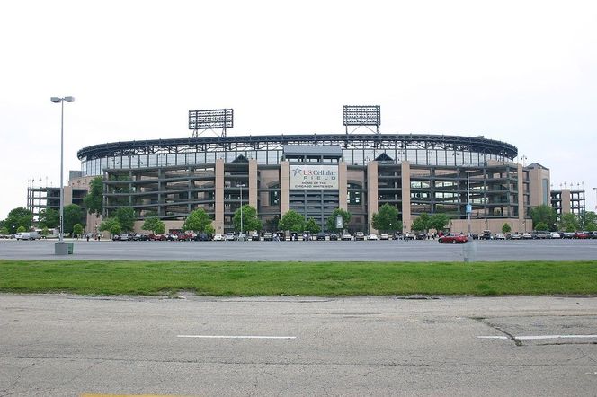 Chicago: mieszkańcy uczczą wybór Leona XIV na stadionie baseballowym