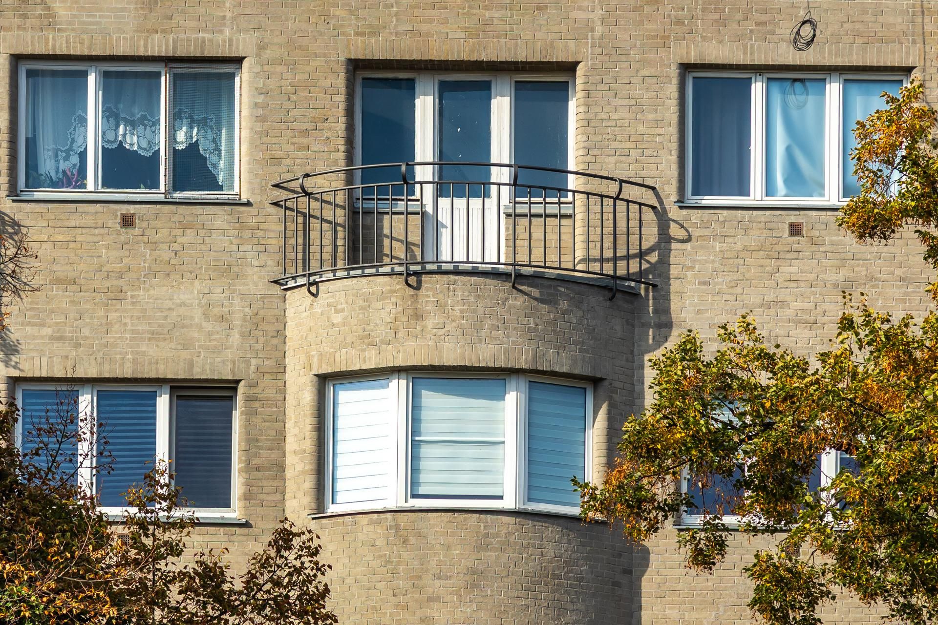 Kamienice Jerzego Wierzbickiego w Warszawie przy Al. Niepodległości