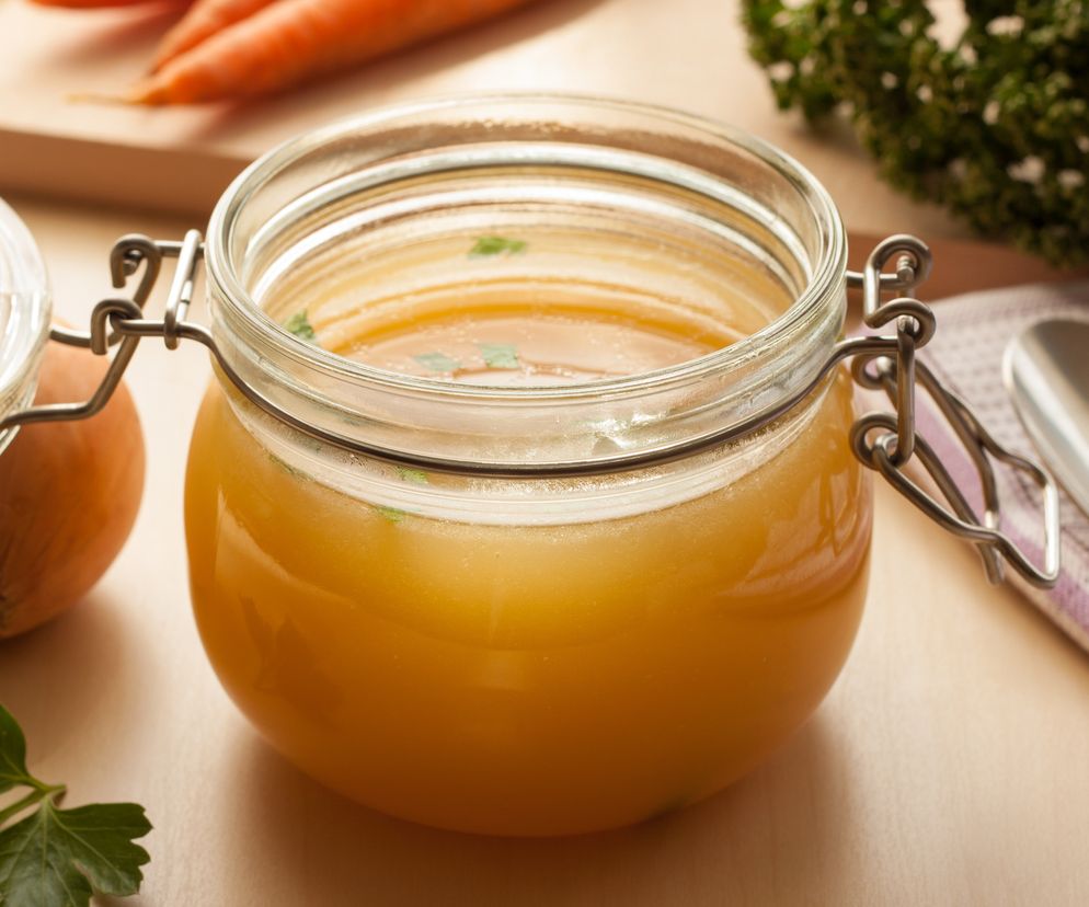 Rosół to samo zdrowie? Lekarka ostrzega: niektórzy powinni go unikać