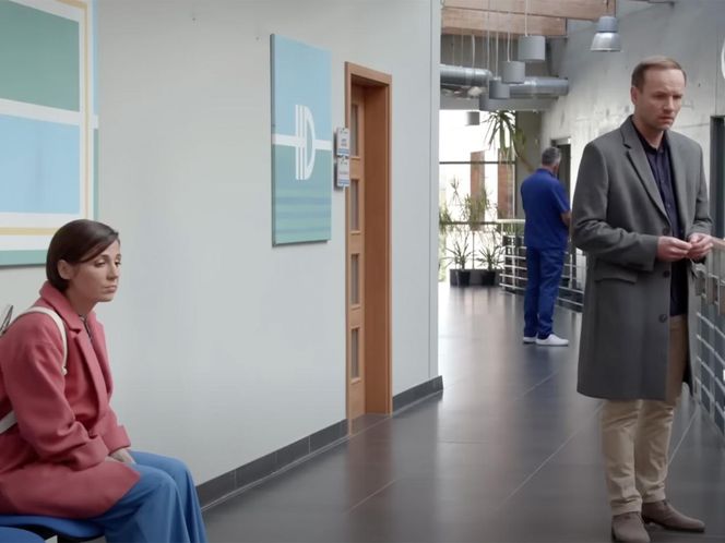 Pierwsza miłość, odcinek 3977, zwiastun: Kinga (Aleksandra Zienkiewicz), Janek (Maciej Mikołajczyk) 