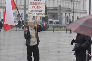 Kaczyński modlił się za brata