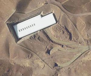 Izraelski dron zaatakował jeden z zakładów na polach gazowych na południu Iran, doszło do potężnego wybuchu i pożaru.