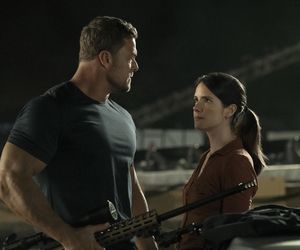 Alan Ritchson wraca w tytułowej roli.