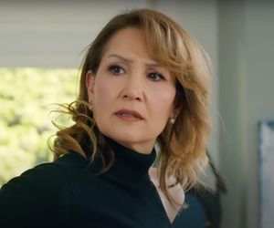 Porywacz Zeynep, Ragip, zjawi się w domu Bulenta i zagrozi, że wplącze Melis w przestępstwo.