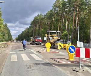Remont drogi Tychów Stary - Starachowice (październik 2025)