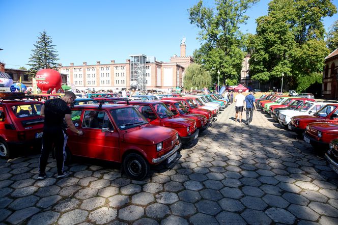 Setki Fiatów 126p i koncerty. W Tychach obchodzono wielkie święto Malucha