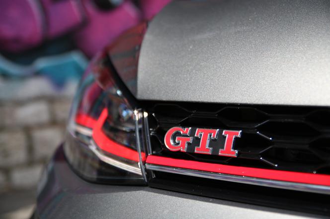 Volkswagen Golf GTI 2.0 TSI 245 KM